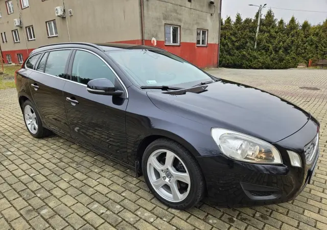 VOLVO V60 D2 Kinetic