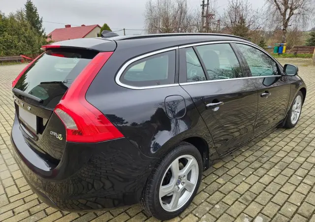 VOLVO V60 D2 Kinetic