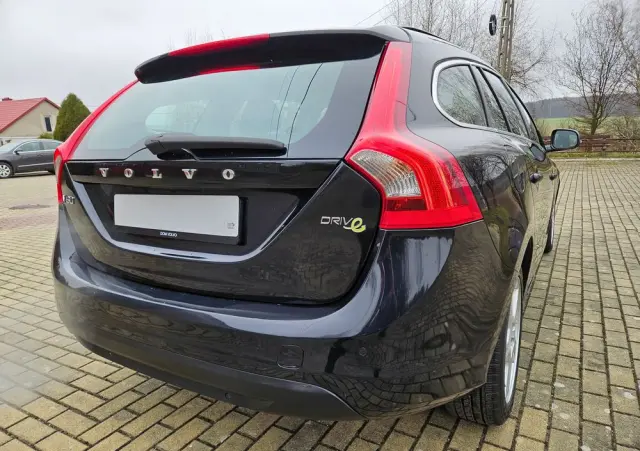 VOLVO V60 D2 Kinetic