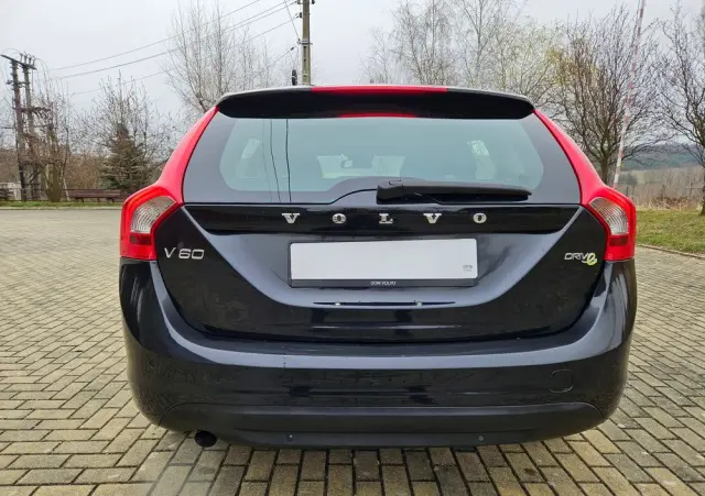 VOLVO V60 D2 Kinetic