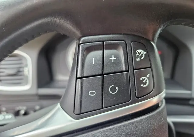 VOLVO V60 D2 Kinetic