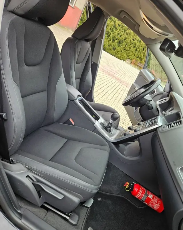 VOLVO V60 D2 Kinetic