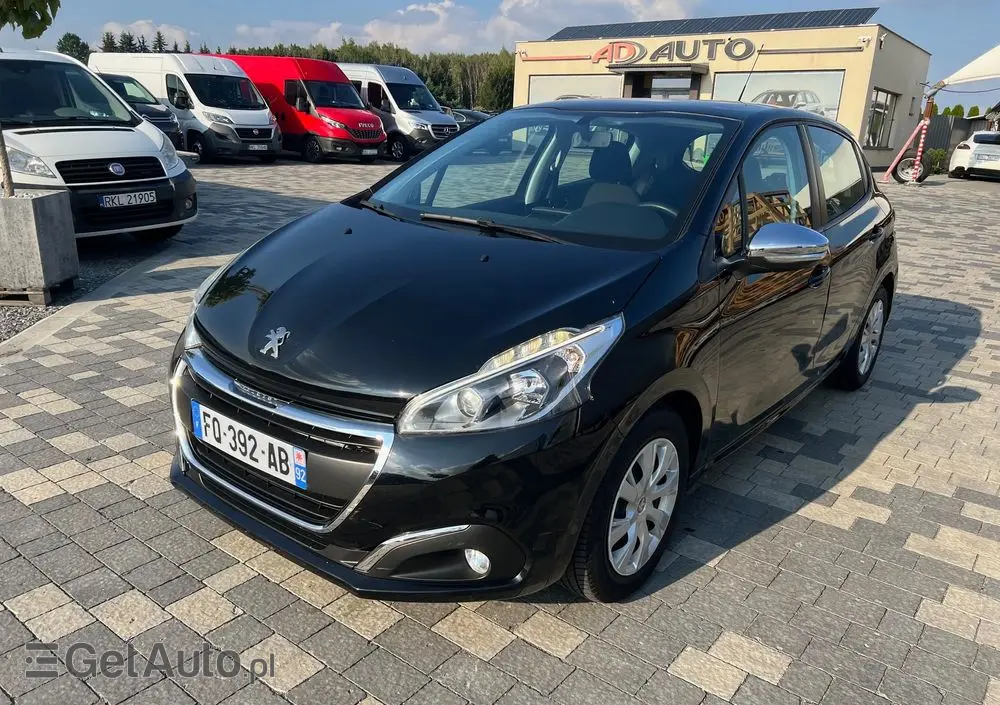 PEUGEOT 208 1.2 VTi Style