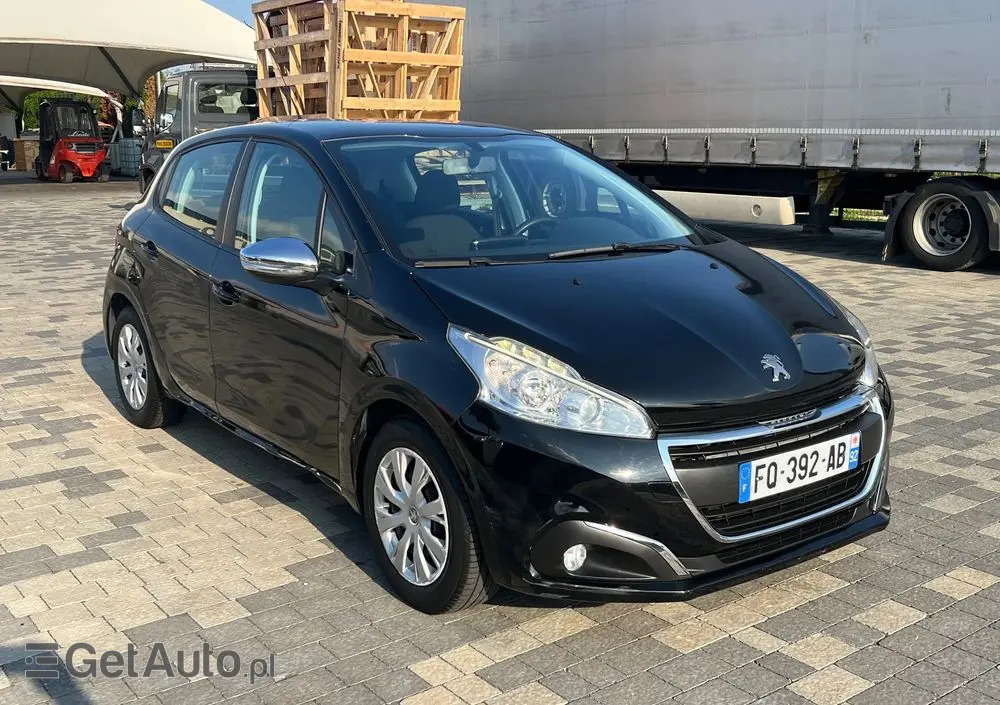 PEUGEOT 208 1.2 VTi Style