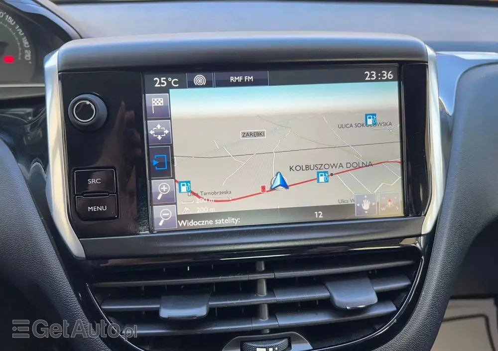 PEUGEOT 208 1.2 VTi Style