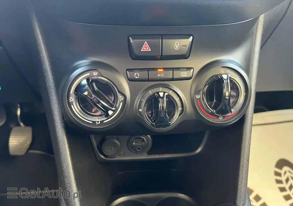 PEUGEOT 208 1.2 VTi Style