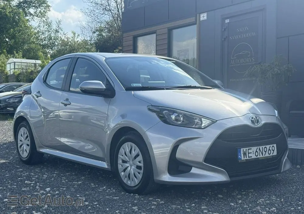 TOYOTA Yaris Hybrid 1.5 Active