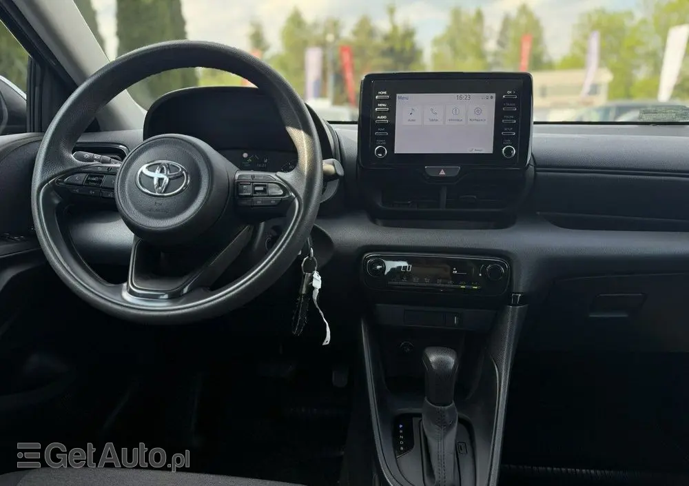 TOYOTA Yaris Hybrid 1.5 Active