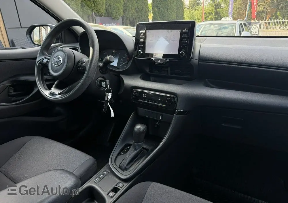 TOYOTA Yaris Hybrid 1.5 Active