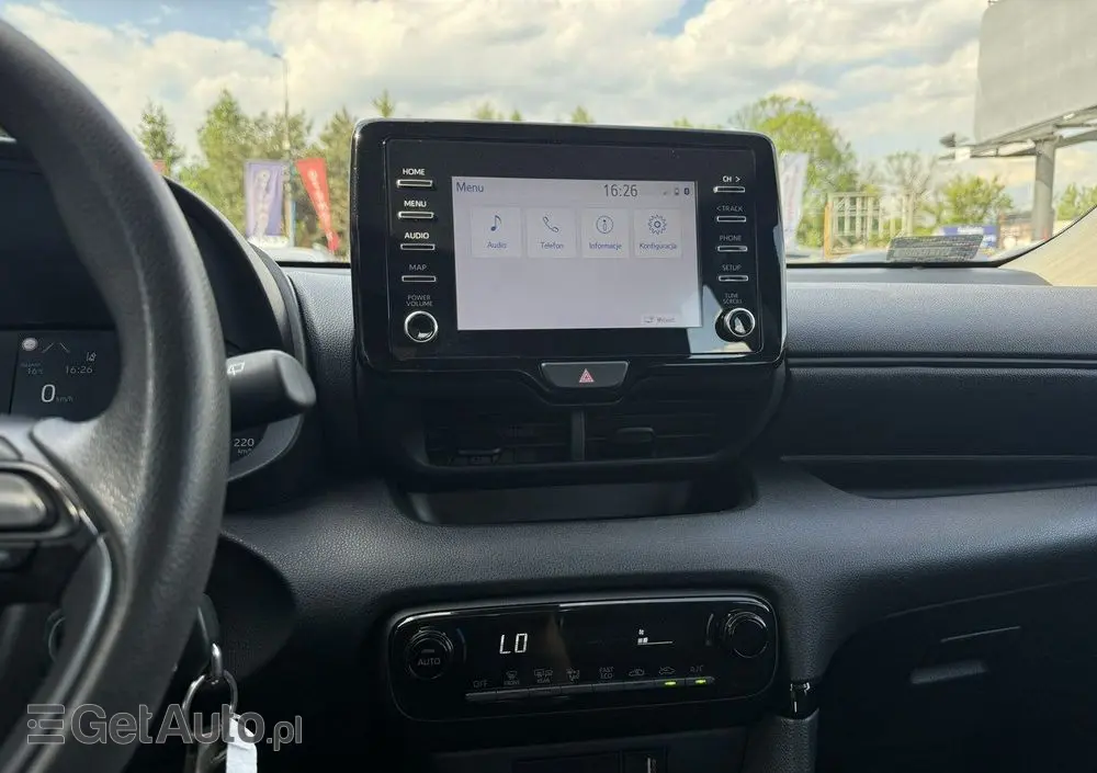 TOYOTA Yaris Hybrid 1.5 Active