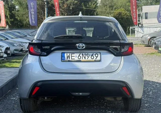 TOYOTA Yaris Hybrid 1.5 Active