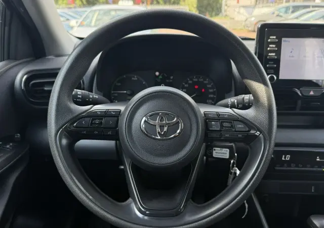 TOYOTA Yaris Hybrid 1.5 Active