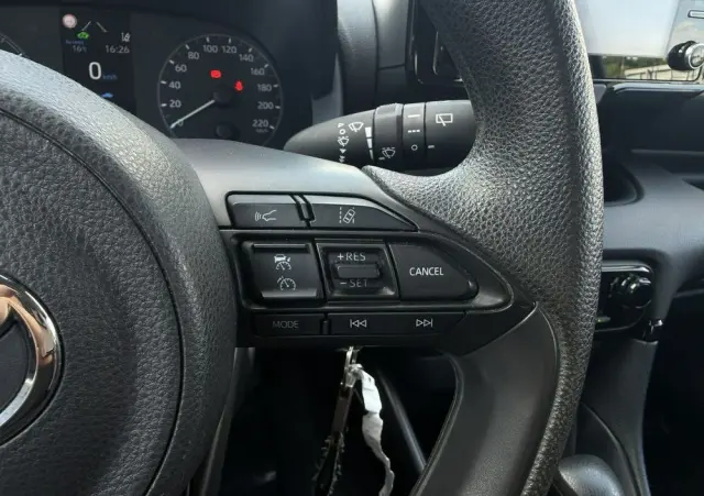 TOYOTA Yaris Hybrid 1.5 Active