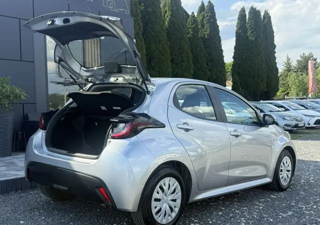 TOYOTA Yaris Hybrid 1.5 Active