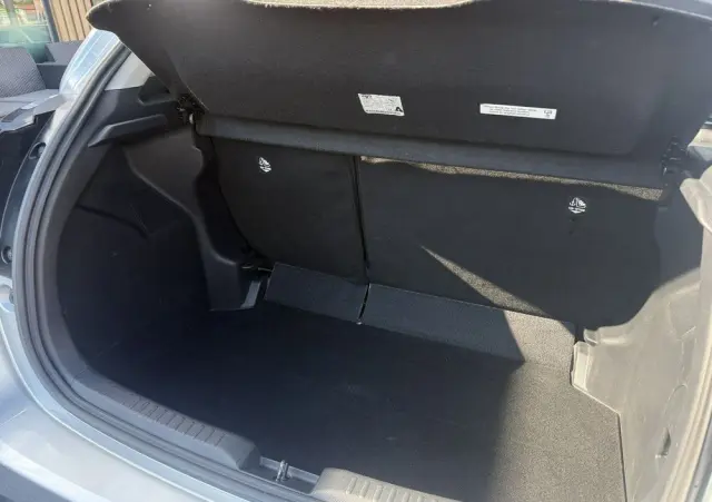 TOYOTA Yaris Hybrid 1.5 Active