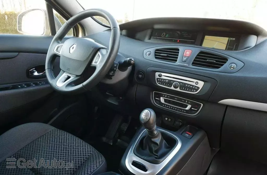 RENAULT Scenic 