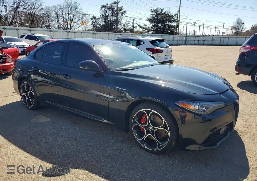 ALFA ROMEO Giulia 2.0 Turbo 16V AT8-Q4 Veloce Ti