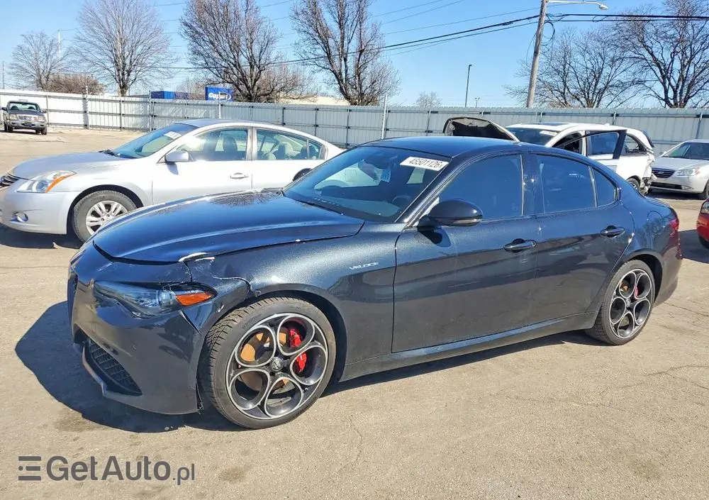 ALFA ROMEO Giulia 2.0 Turbo 16V AT8-Q4 Veloce Ti