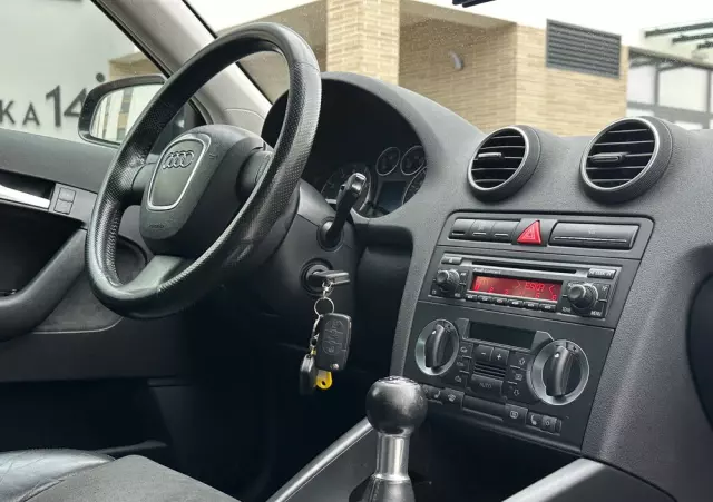 AUDI A3 2.0 TFSI quattro Sportback Ambition