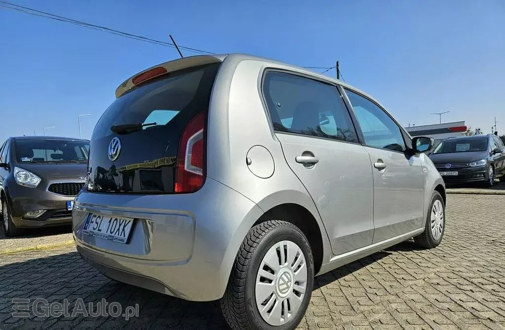 VOLKSWAGEN Up! 