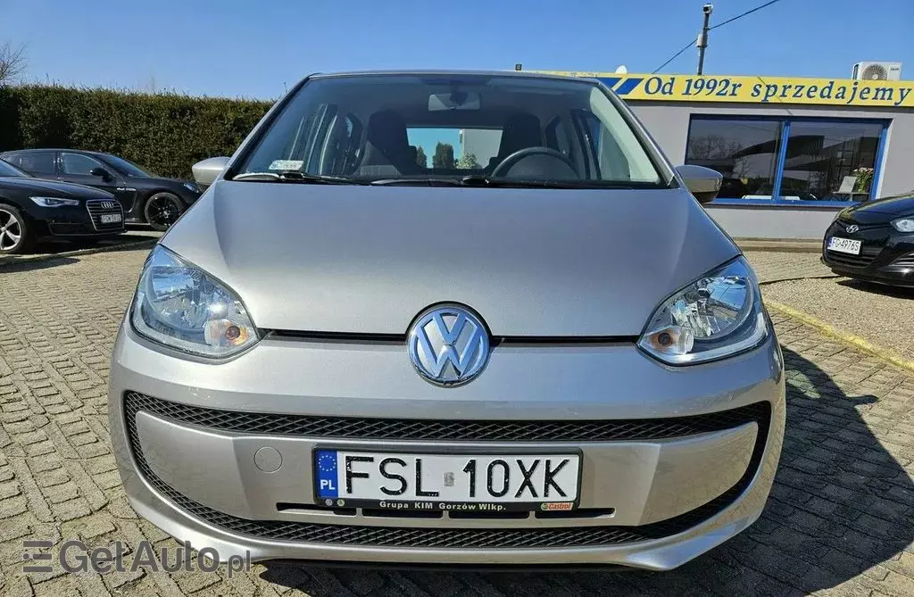 VOLKSWAGEN Up! 