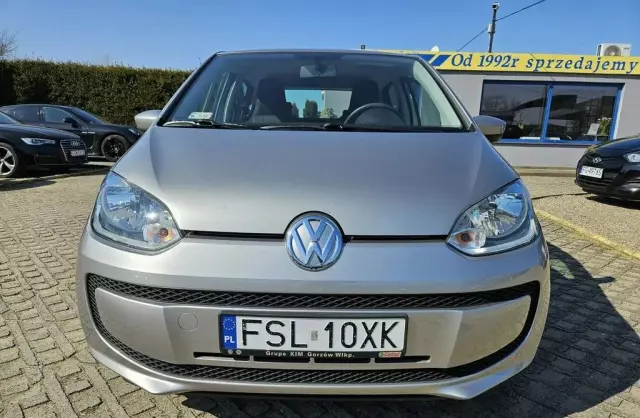 VOLKSWAGEN Up! 