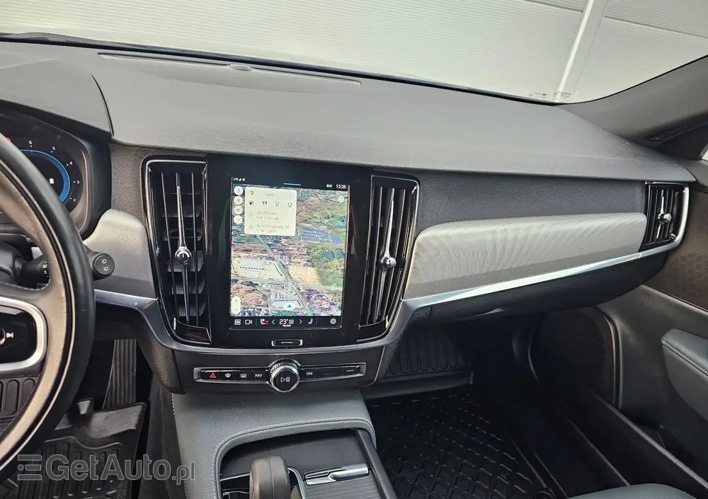 VOLVO V90 B4 D Geartronic Momentum Pro