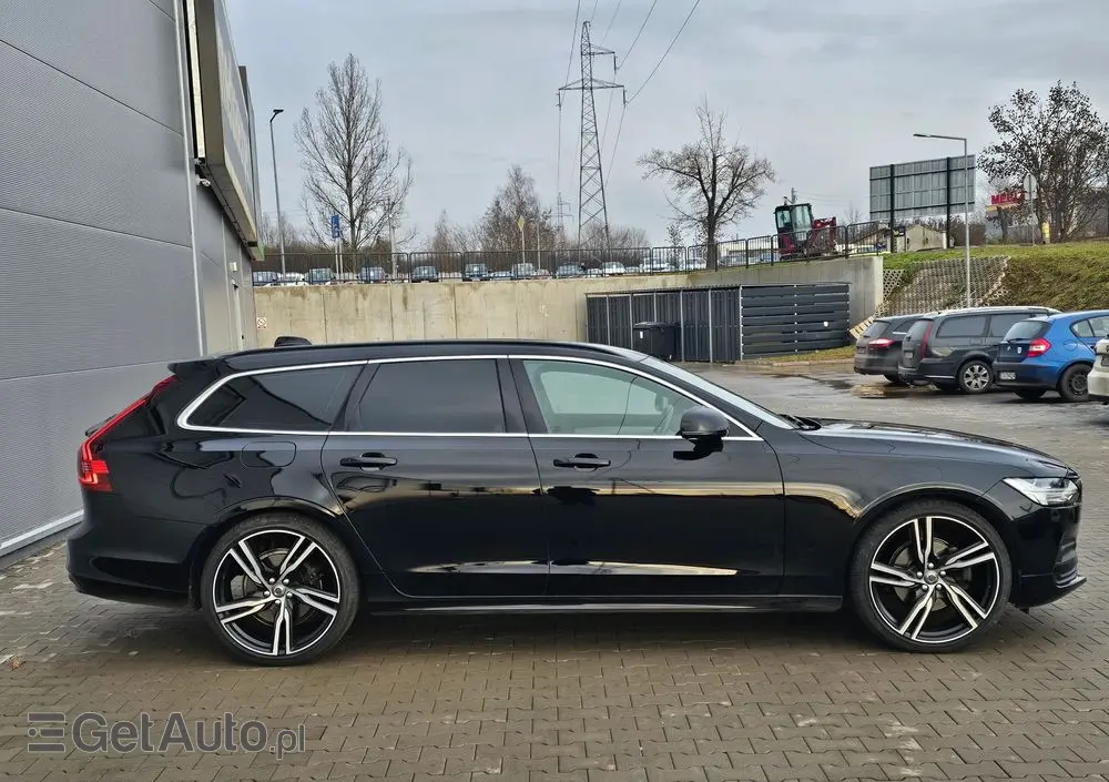 VOLVO V90 B4 D Geartronic Momentum Pro