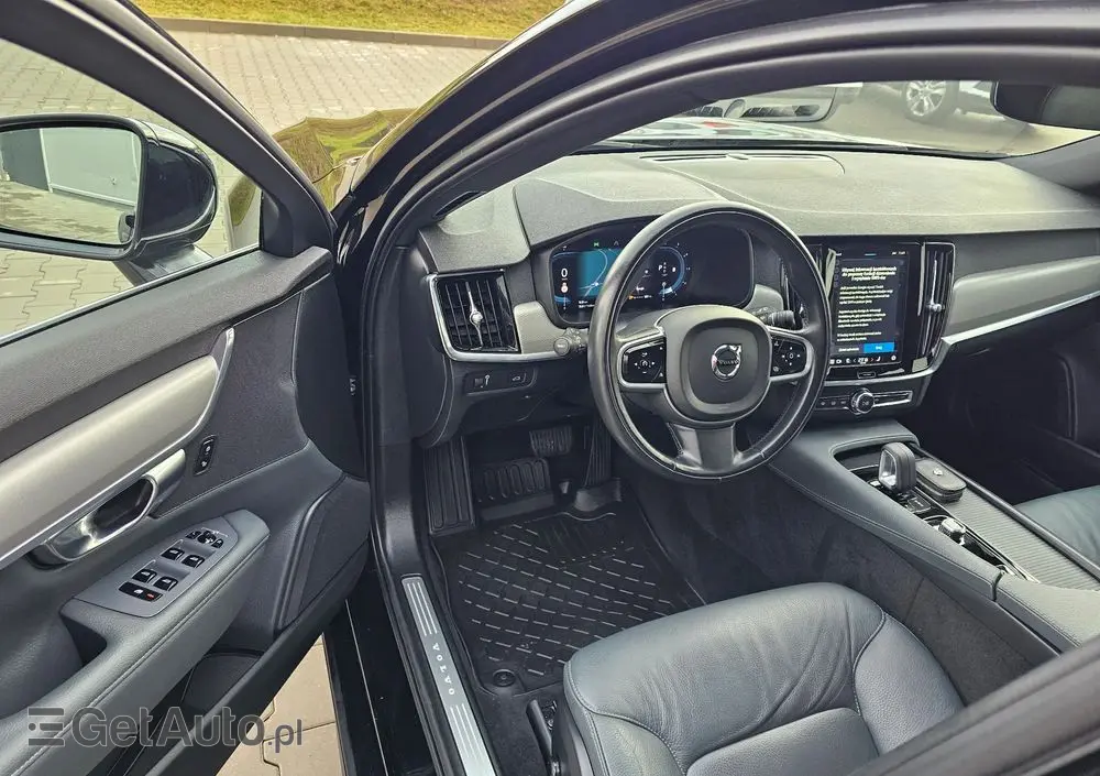 VOLVO V90 B4 D Geartronic Momentum Pro