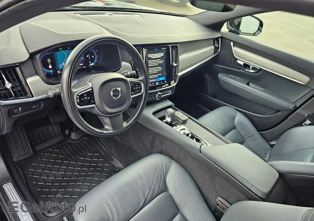 VOLVO V90 B4 D Geartronic Momentum Pro