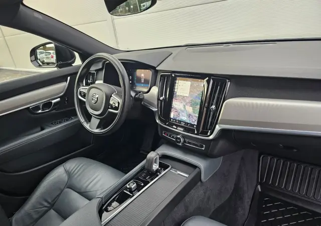 VOLVO V90 B4 D Geartronic Momentum Pro