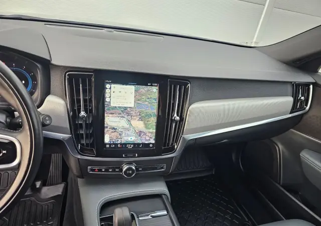 VOLVO V90 B4 D Geartronic Momentum Pro