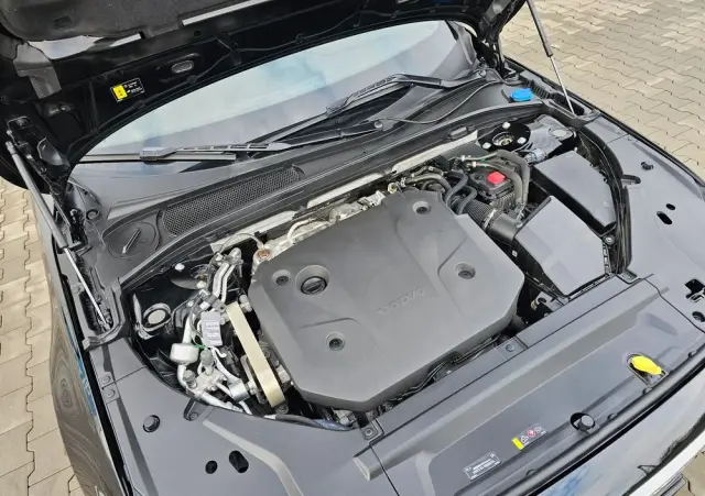 VOLVO V90 B4 D Geartronic Momentum Pro