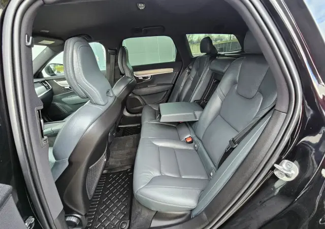 VOLVO V90 B4 D Geartronic Momentum Pro