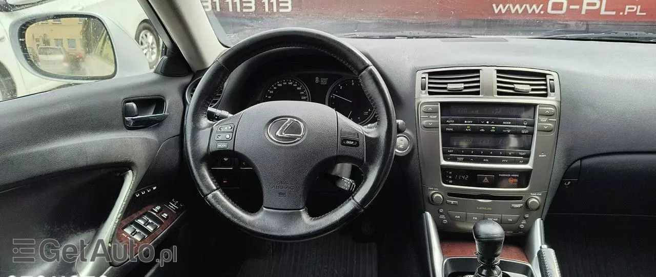 LEXUS IS 