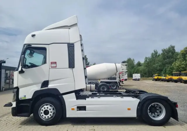 RENAULT T460 Standard 