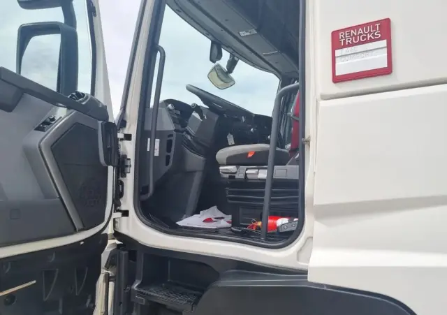 RENAULT T460 Standard 