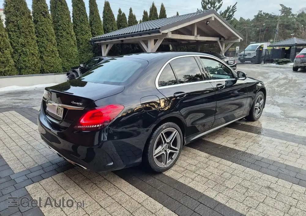 MERCEDES-BENZ Klasa C 200 4-Matic 9G-TRONIC