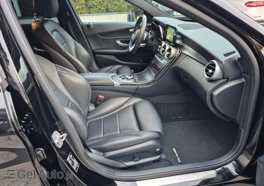 MERCEDES-BENZ Klasa C 200 4-Matic 9G-TRONIC