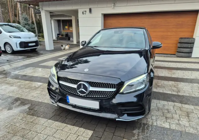 MERCEDES-BENZ Klasa C 200 4-Matic 9G-TRONIC