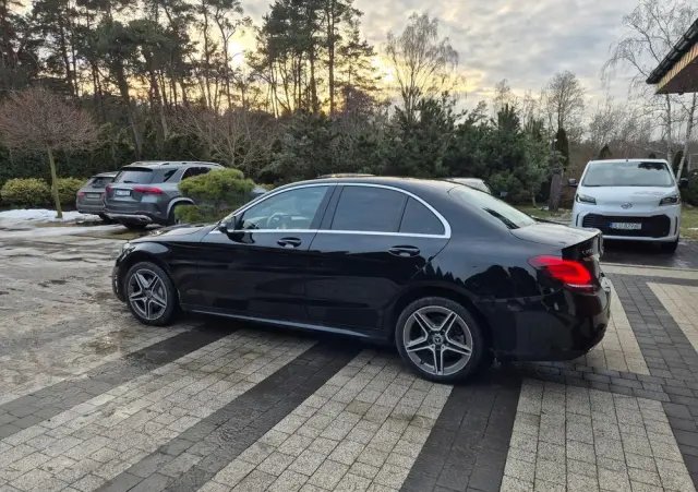 MERCEDES-BENZ Klasa C 200 4-Matic 9G-TRONIC