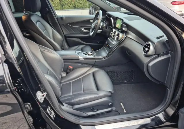 MERCEDES-BENZ Klasa C 200 4-Matic 9G-TRONIC