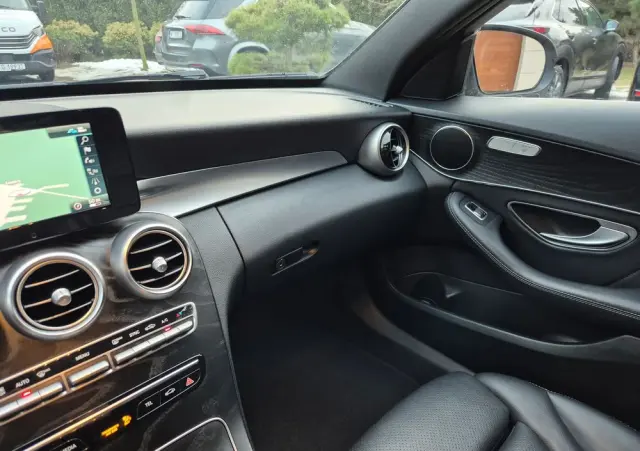 MERCEDES-BENZ Klasa C 200 4-Matic 9G-TRONIC