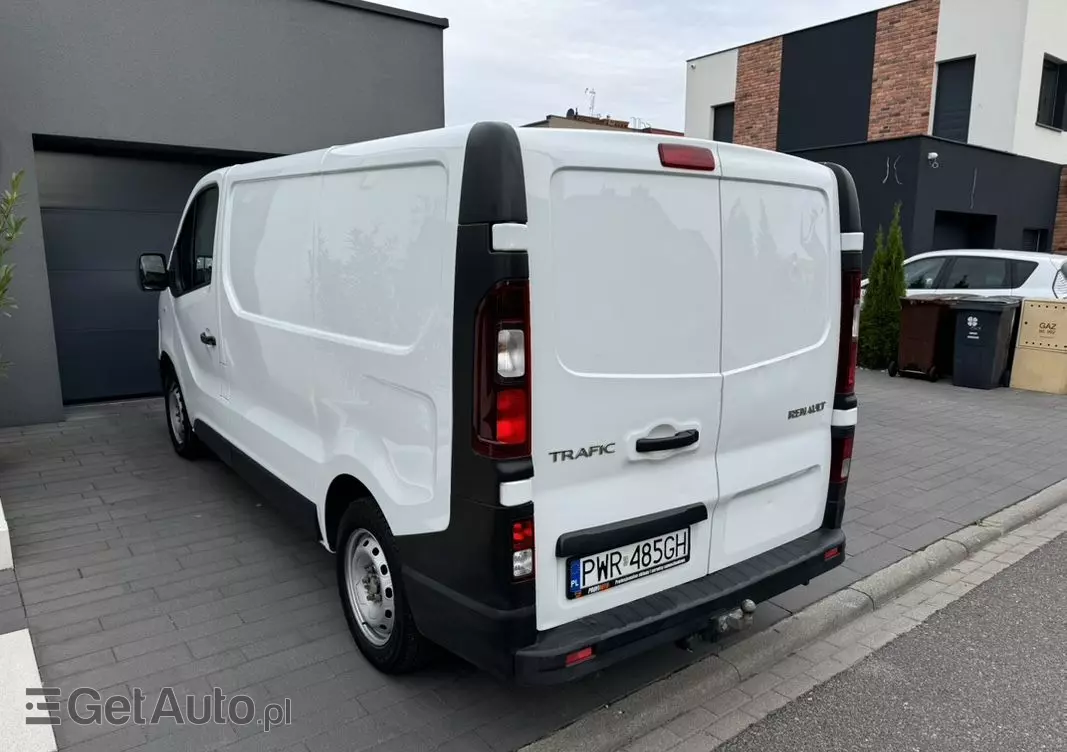RENAULT Trafic 