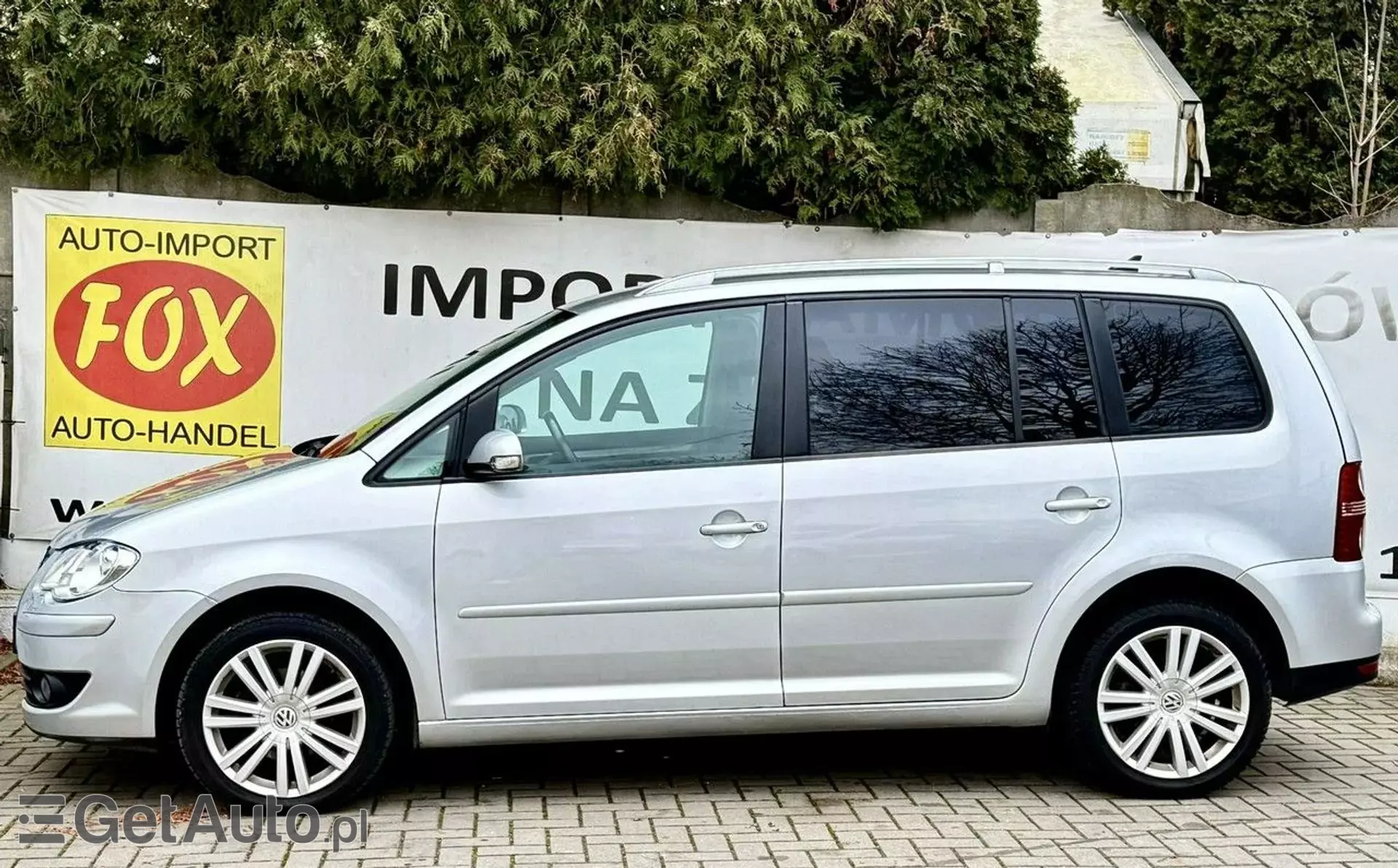 VOLKSWAGEN Touran 