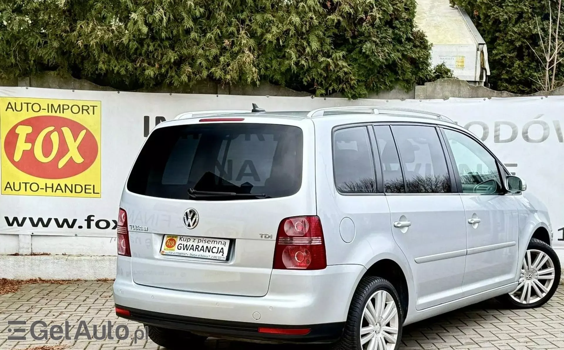 VOLKSWAGEN Touran 