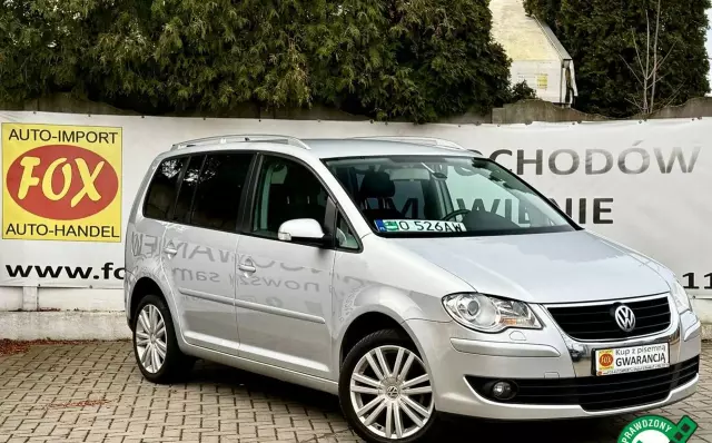 VOLKSWAGEN Touran 