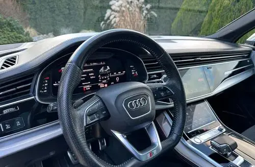 AUDI SQ7 