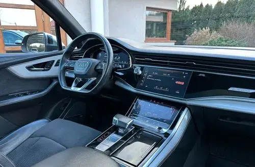 AUDI SQ7 