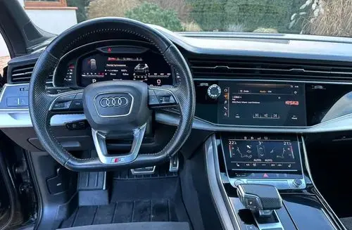 AUDI SQ7 